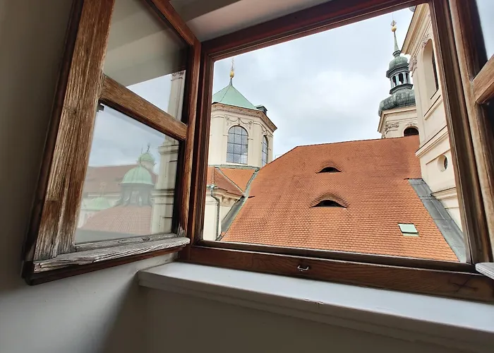 Little King U MalvazeAlbergo